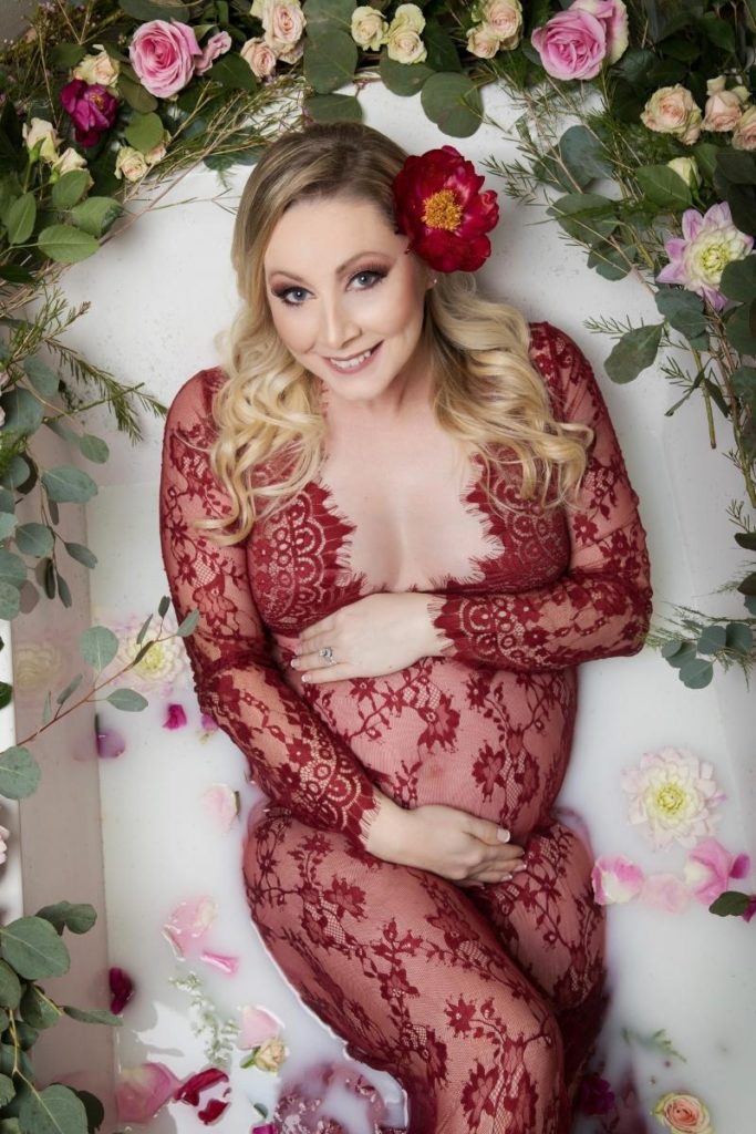 anna floral maternity image